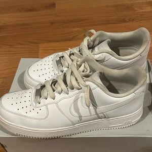 Nike
Air Force 1